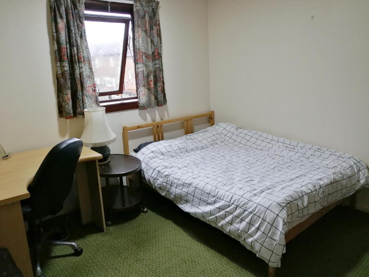 Guest House Private Room Near Glasgow City Centre المظهر الخارجي الصورة