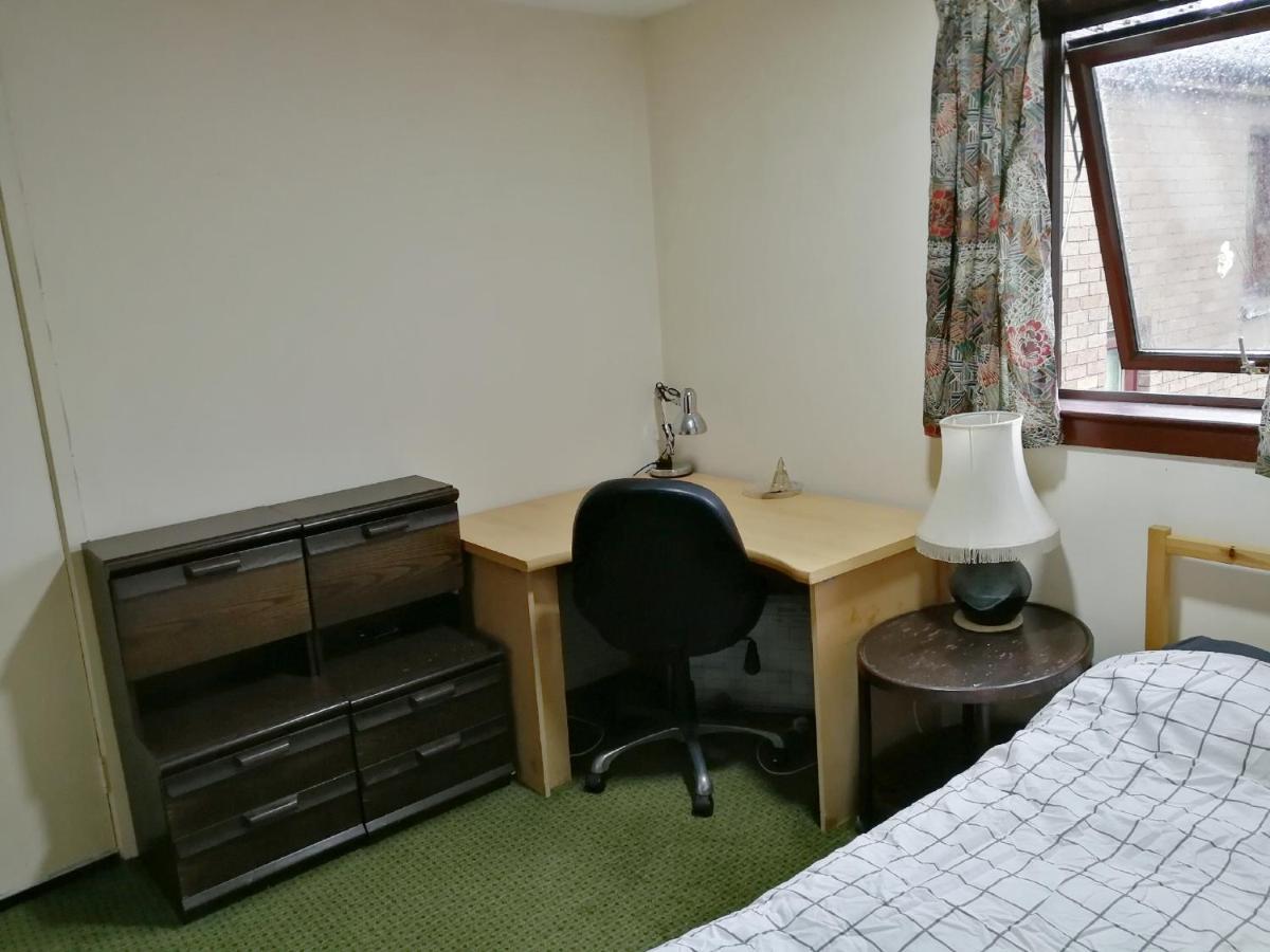 Guest House Private Room Near Glasgow City Centre المظهر الخارجي الصورة